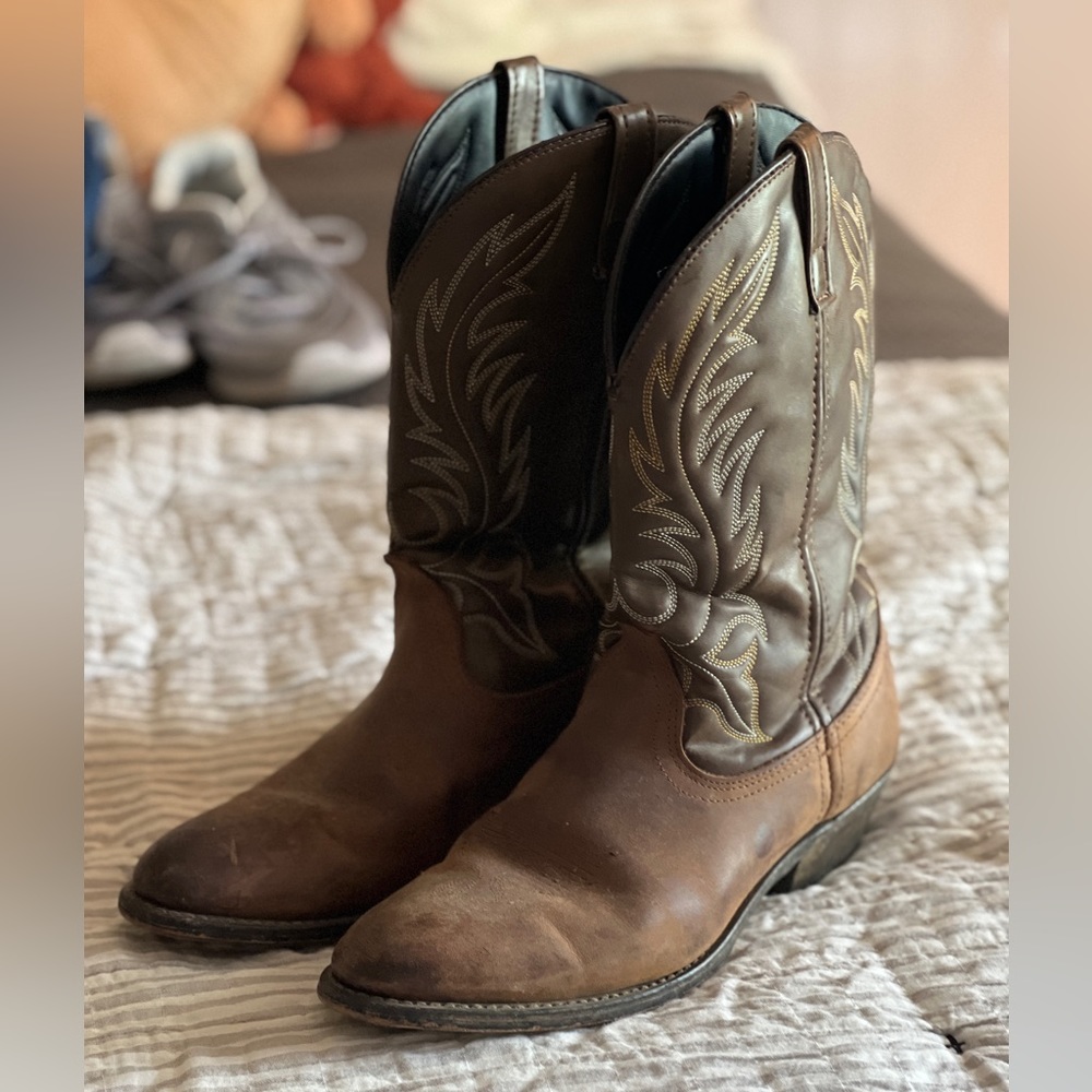 Women’s Laredo cowboy boots